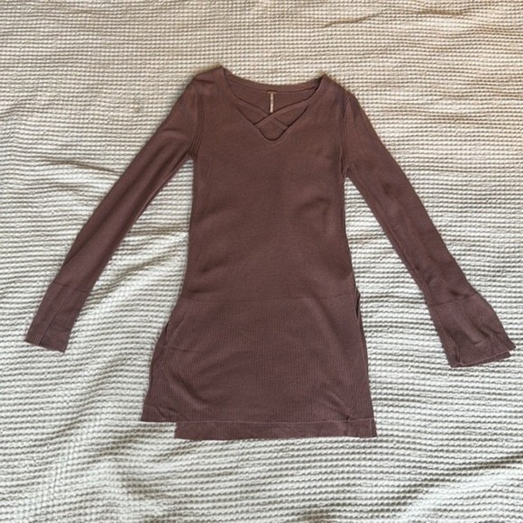Free People Criss Cross Tunic Sweater Mauve Medium - Picture 8 of 10